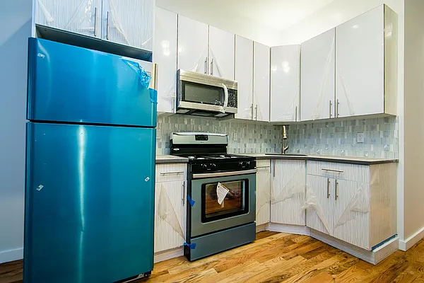 Rented by Nooklyn NYC LLC | media 37