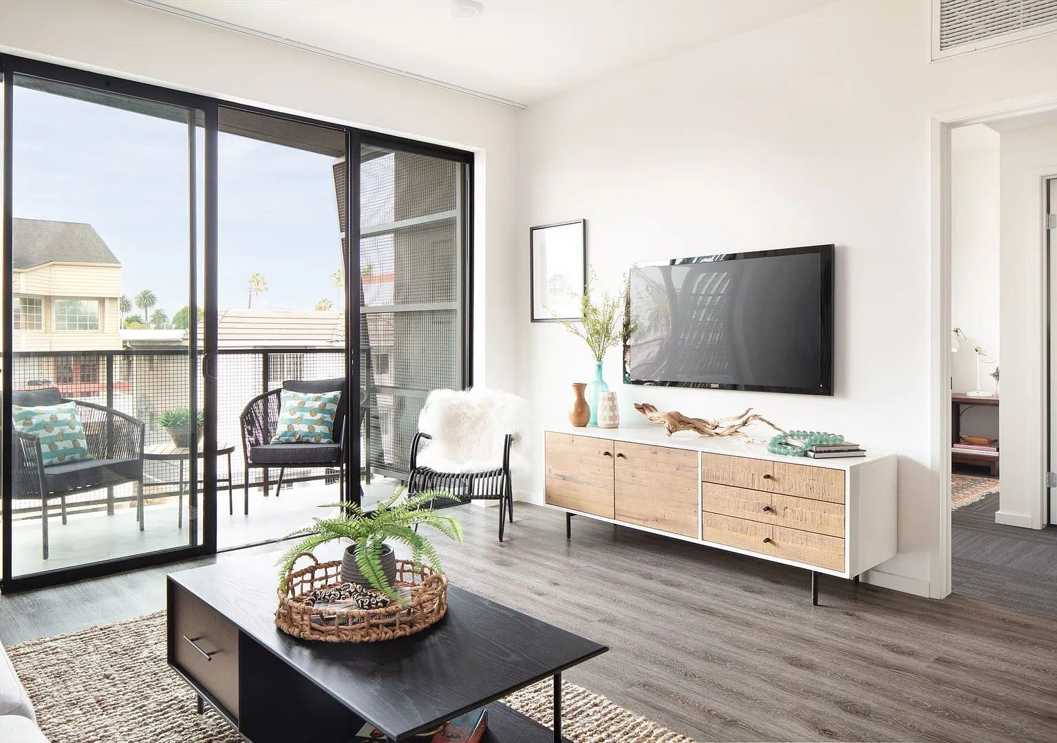 Frame Mar Vista — Photo 4