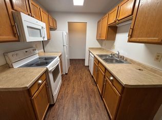 31 Hart Rd APT 2, Sun Prairie, WI 53590