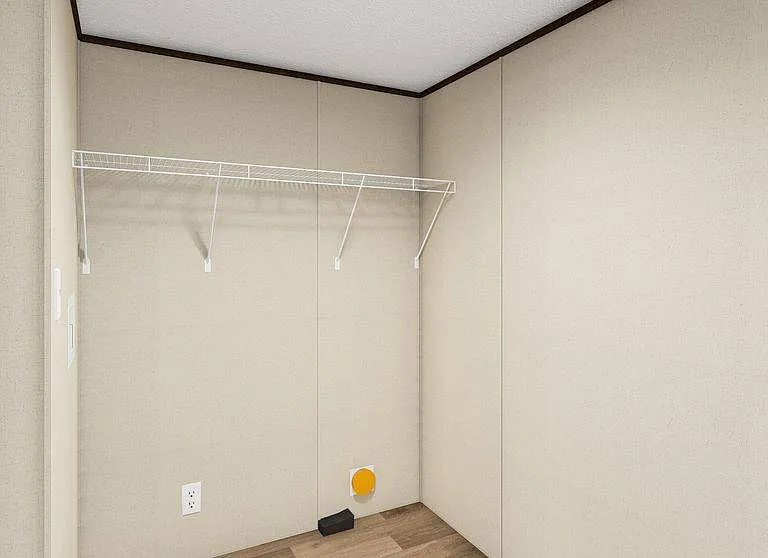 302 Scarlet Ln — Photo 3