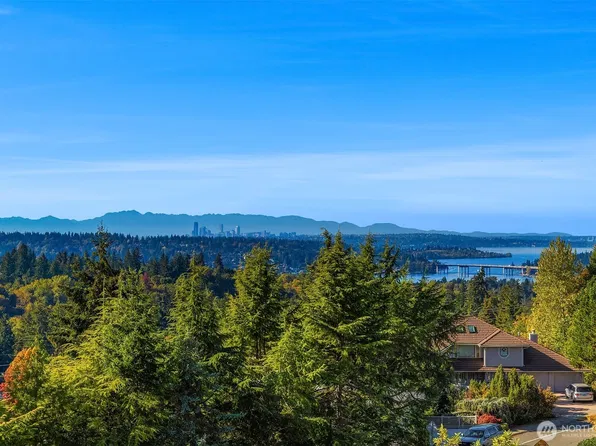 4825 134th Place SE, Bellevue, WA 98006