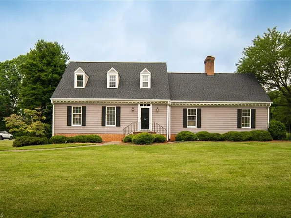 725 Academy St, Rural Hall, NC 27045