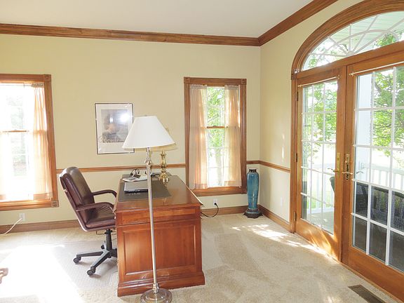 3rd image of 1649 Haymarket Way