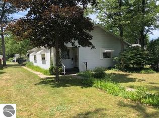 322 Hamilton St, Traverse City, MI 49686