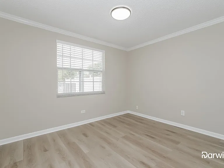 12401 Kiwi Ave — Photo 13
