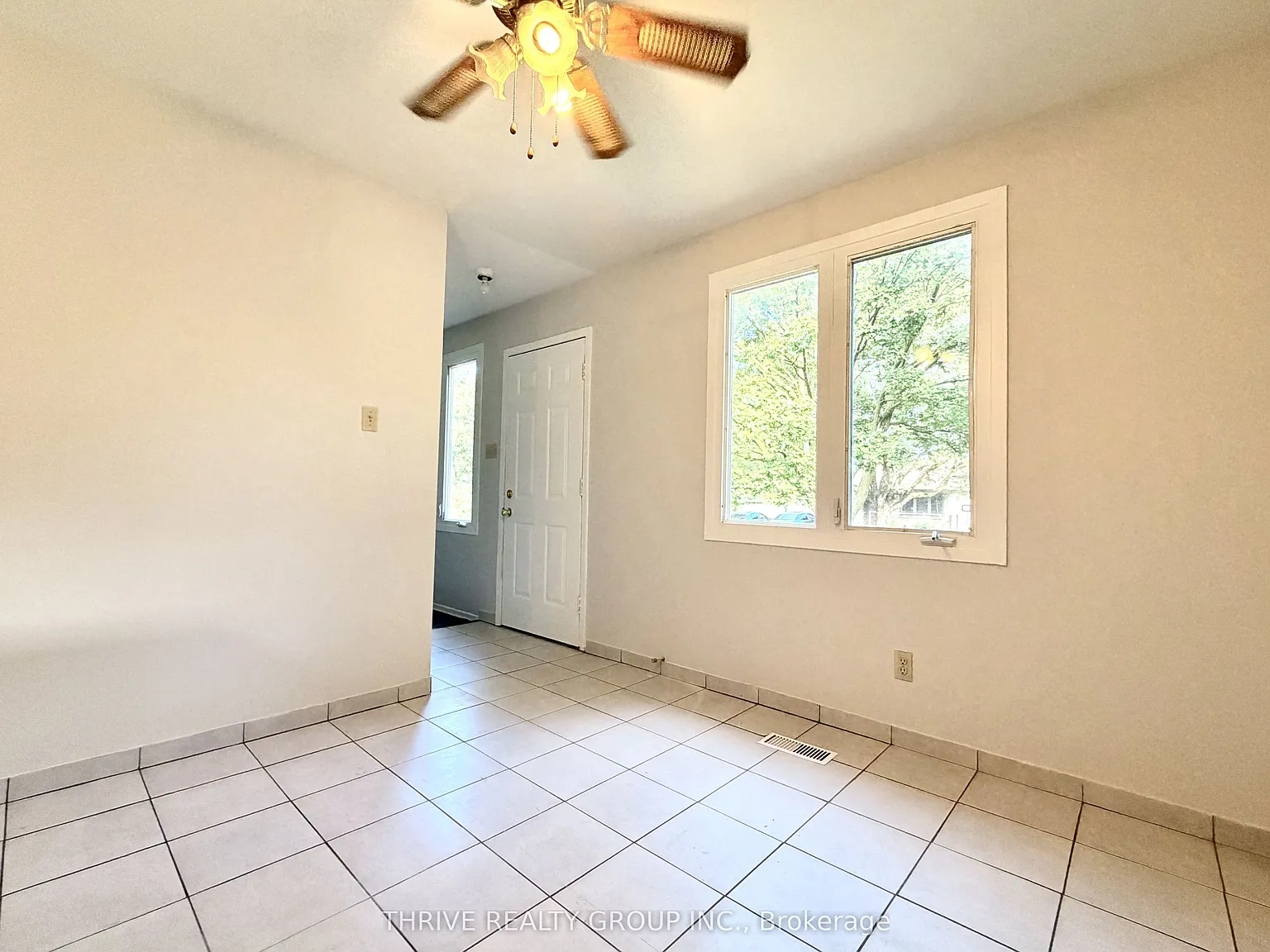 3 bed, $2,395 — Photo 3