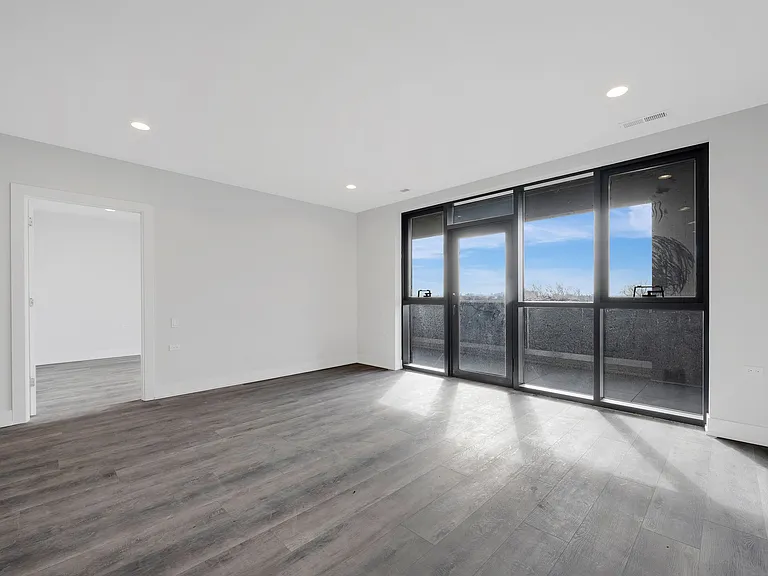 1604 N Richmond St #4G — Photo 8