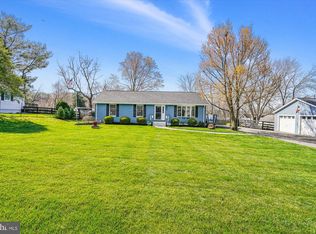 39869 Catoctin Ridge St, Paeonian Springs, VA 20129