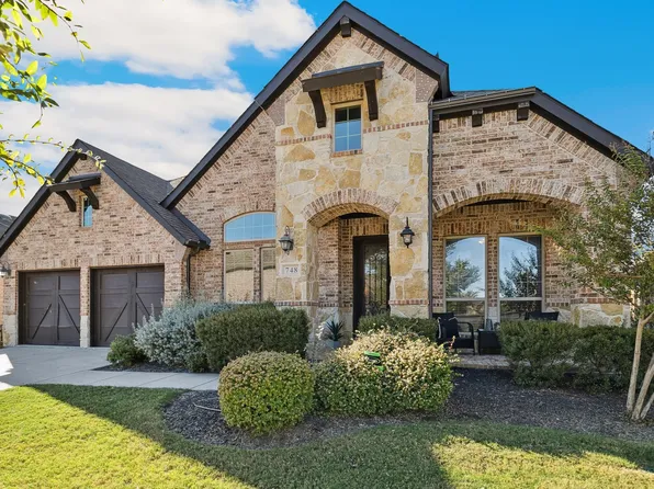 748 Fireside Dr, Aubrey, TX 76227