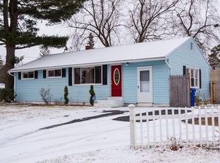 17 Shirley Rd, Springfield, MA 01109