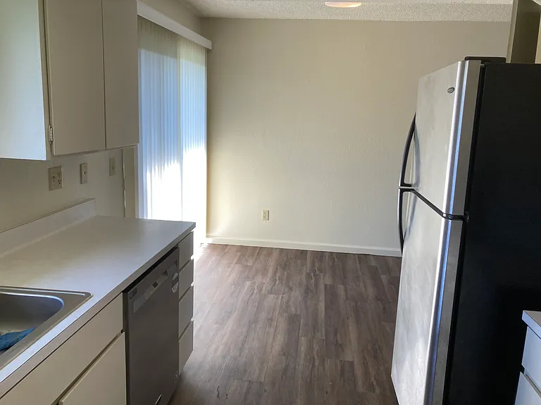 1840 Strobridge Ave — Photo 5