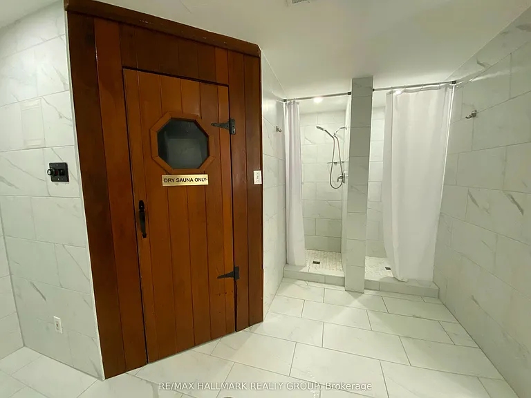 470 Laurier Ave W #902 — Photo 36