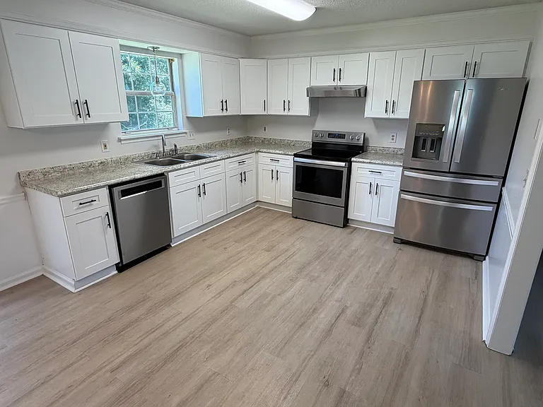 206 Buckston Ct — Photo 9