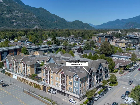 1336 Main St #207, Squamish, BC V8B 0R2