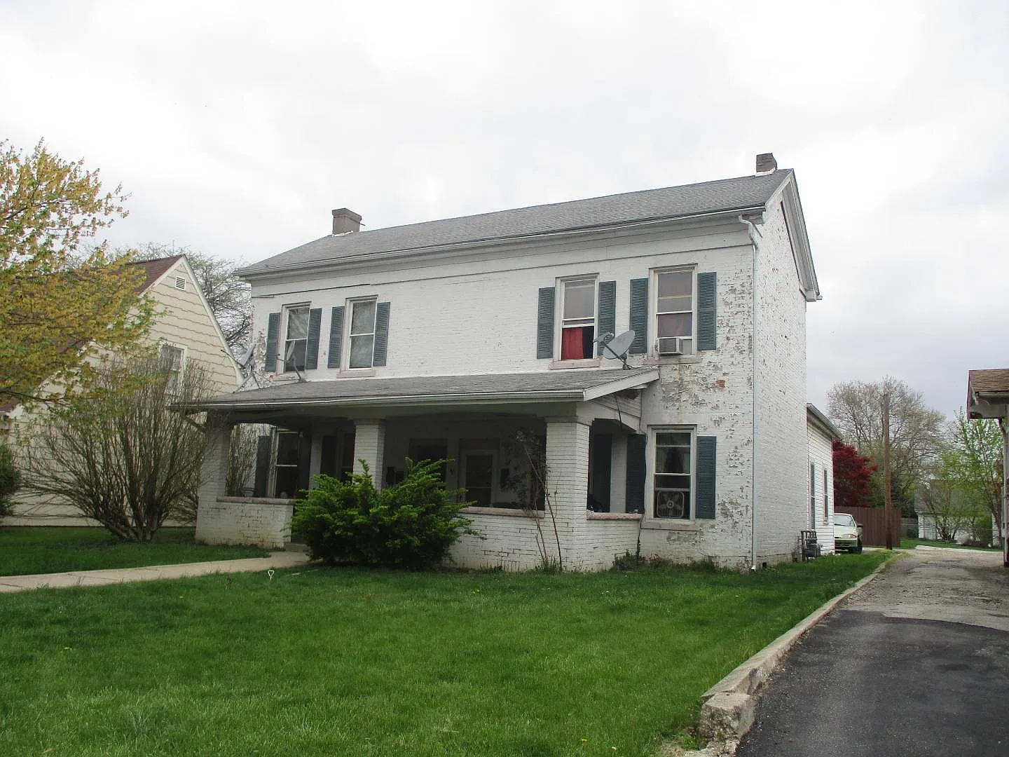 610 Washington Ave photo 1