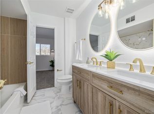 1060 S Parker Rd APT 36, Denver, CO 80231