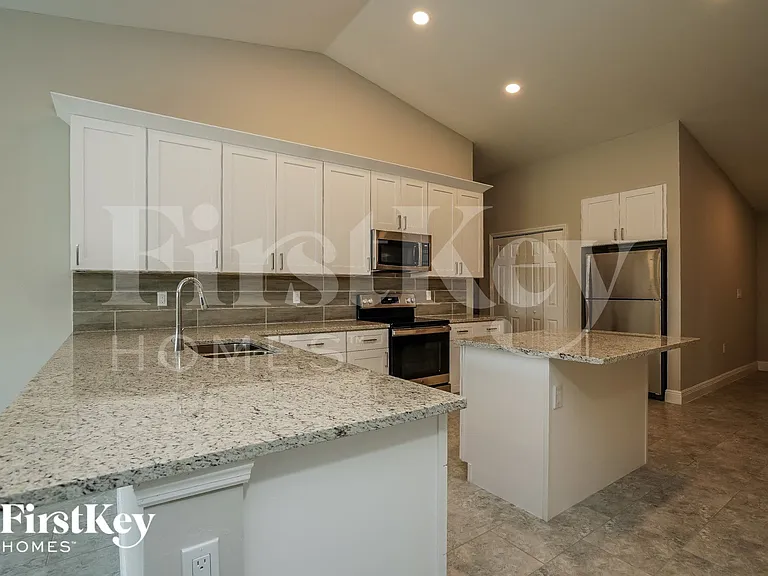 311 Panorama Ave — Photo 5