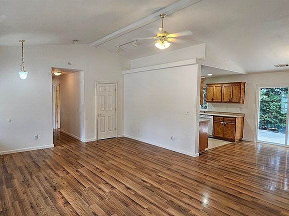 4th image of 17835 Elk Trail Rd