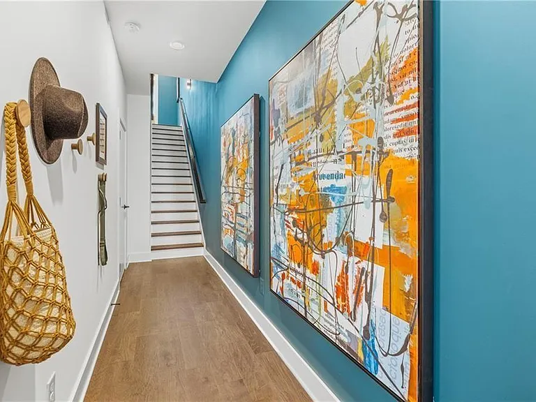 673 Ethel St NW — Photo 5