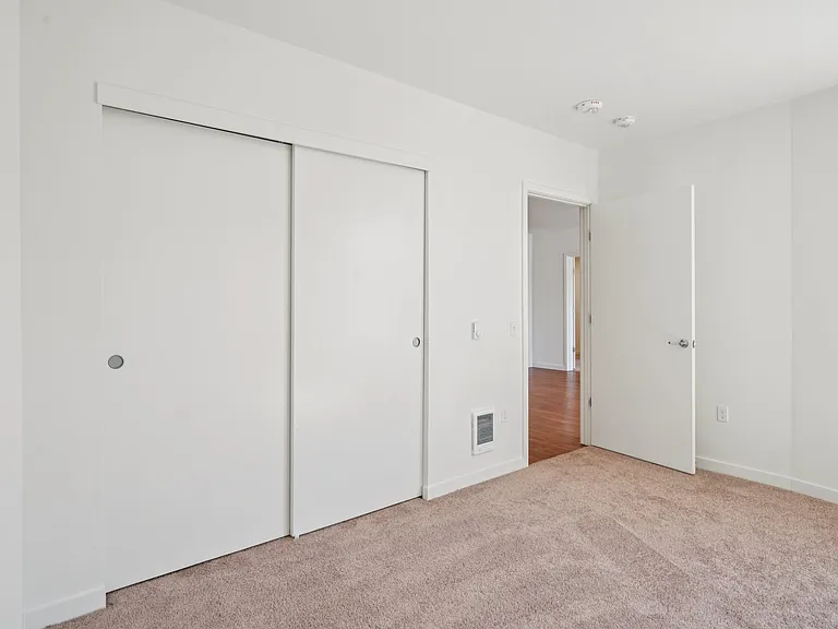 Hana Apartments — Photo 27