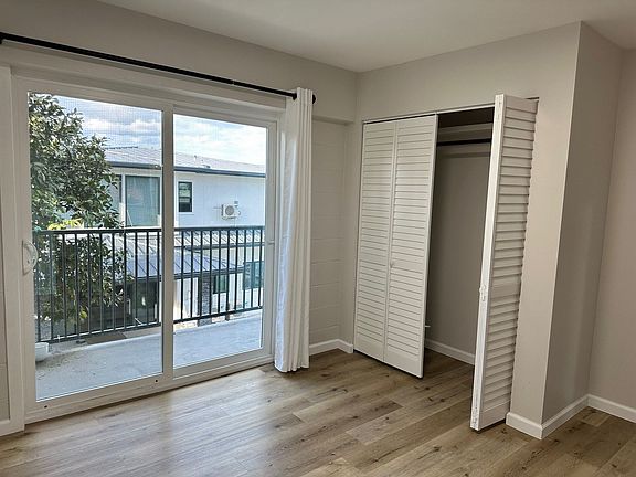 5th image of 54 Maluniu Ave #205