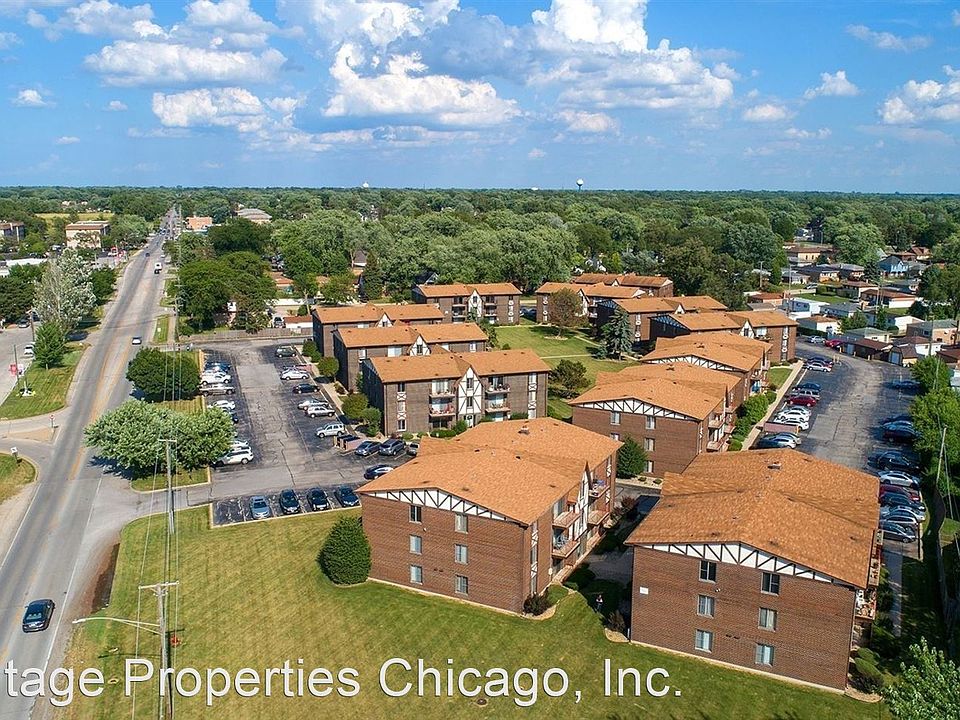 2nd image of 11513 Villa Ct #73D