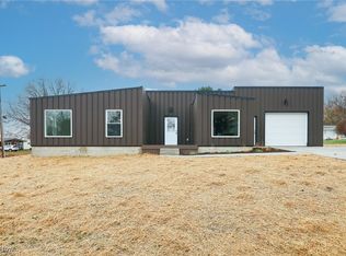 1026 Linden Dr, Wooster, OH 44691