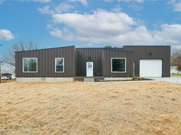 1026 Linden Dr, Wooster, OH 44691