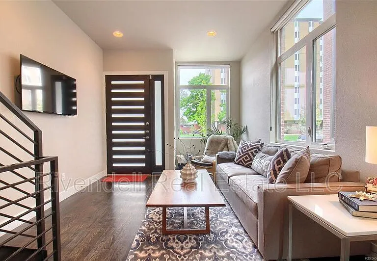 1835 E Jewell Ave — Photo 4