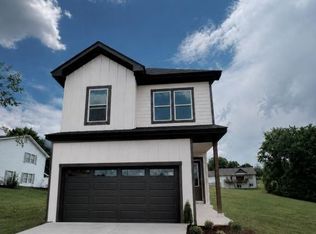 30 Golden Autumn Dr, Dahlonega, GA 30533