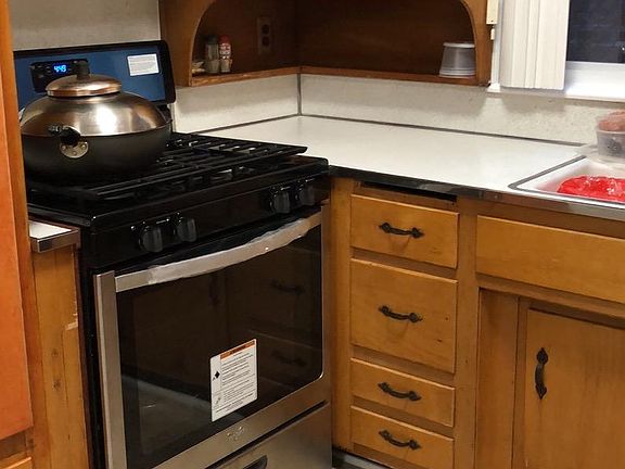2nd image of 2169 Ford St #1FL
