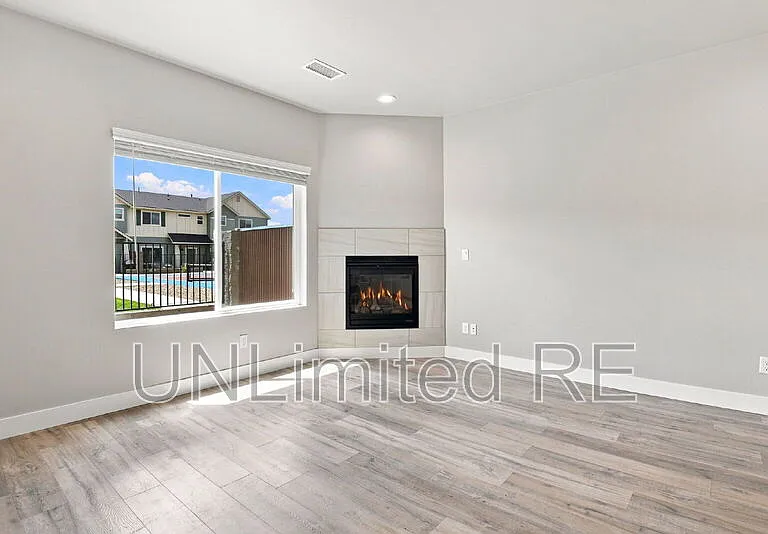 12249 Curtis Ct — Photo 9