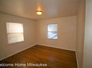 8702 W Capitol Dr APT 1, Milwaukee, WI 53222
