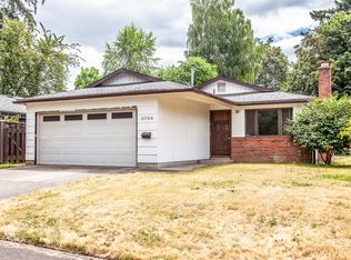 3704 SE Lexington St, Portland, OR 97202