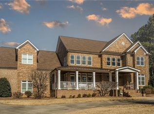 128 Stonegate Trl, Carrollton, GA 30116