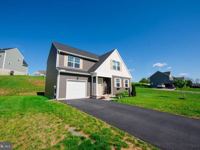 1090 Alder Ct, York, PA, 17408