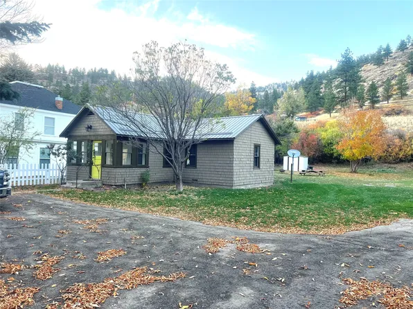 270 Wolf Creek Main St, Wolf Creek, MT 59648