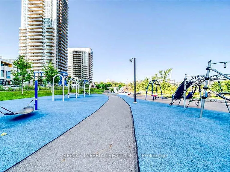 95 McMahon Dr #2601 — Photo 24
