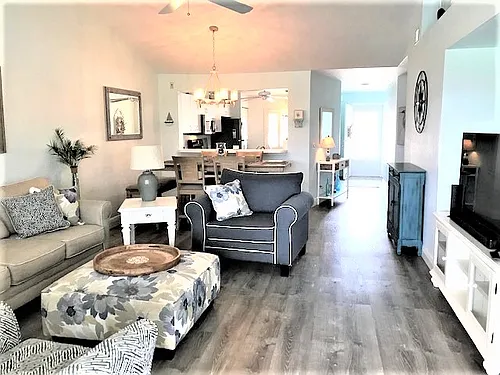 484 Belina Dr Photo 1