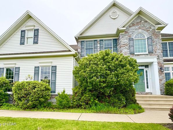 15 Orchard Ln
