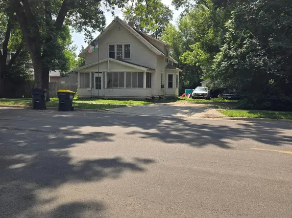 1105 Trott Ave SW, Willmar, MN 56201