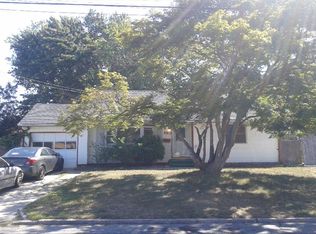 193 Westwood Dr, Brentwood, NY 11717