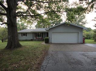 8834 Sheets Rd, Argenta, IL 62501