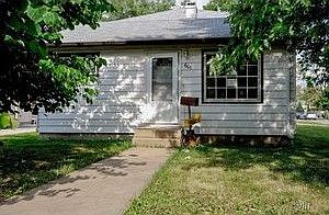 1st image of 601 N Elmwood Dr