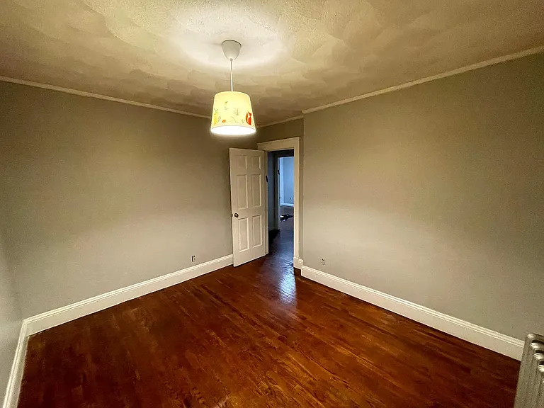 96 Lawton St #1 — Photo 6