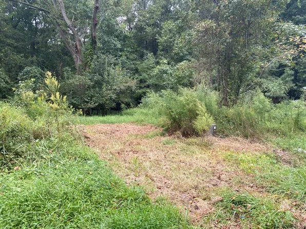 27160 Savannah Rd, Hallwood, VA 23359