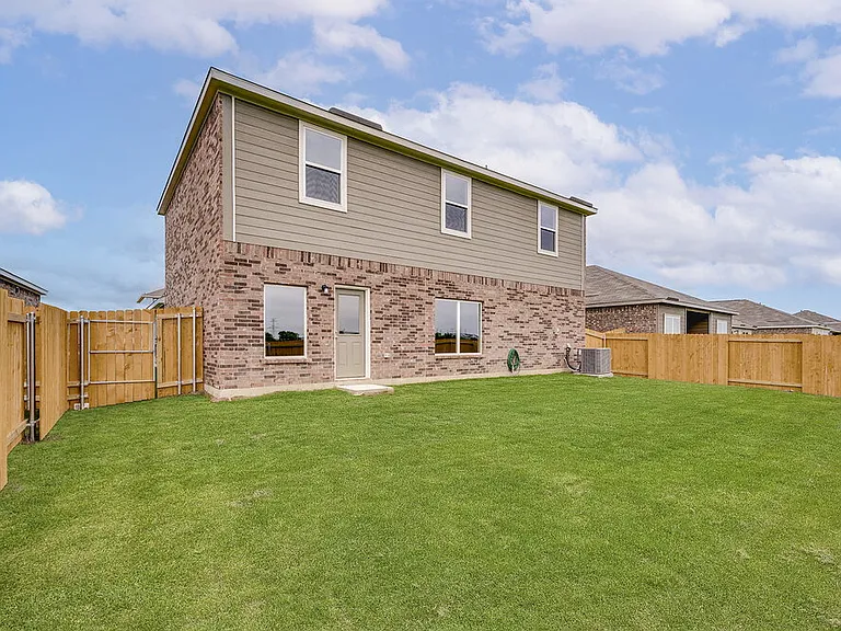 305 Julian Davis Dr — Photo 19