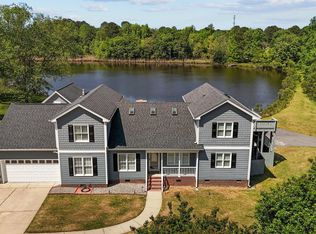 1605 Twin Lake Dr, Holly Springs, NC 27540