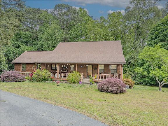 2nd image of 2960 Greenvalley Rd