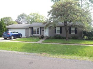622 Charles Ave, Greenville, IL